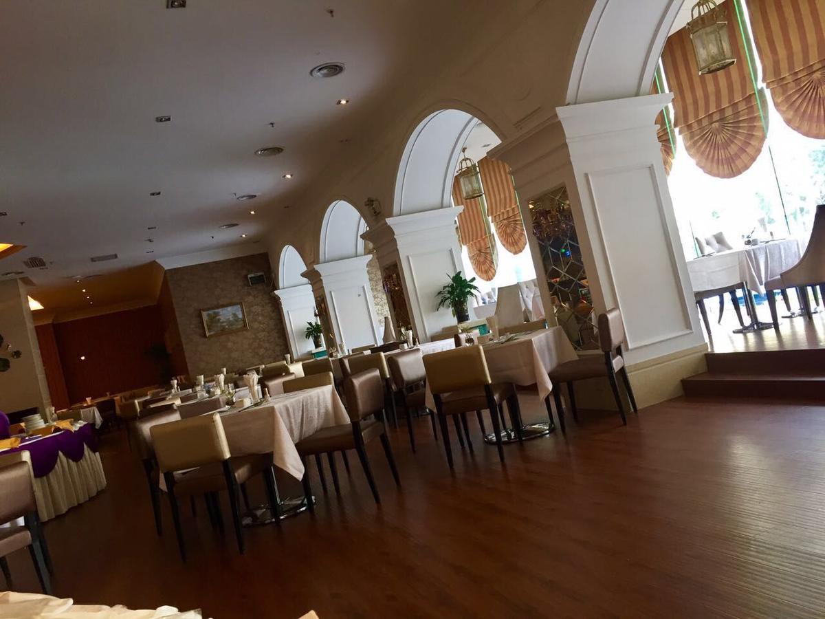 Royal Century Hotel Шеньчжень Екстер'єр фото