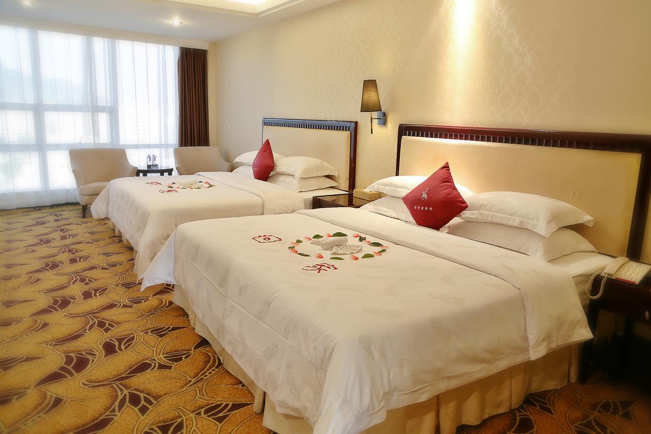 Royal Century Hotel Шеньчжень Екстер'єр фото